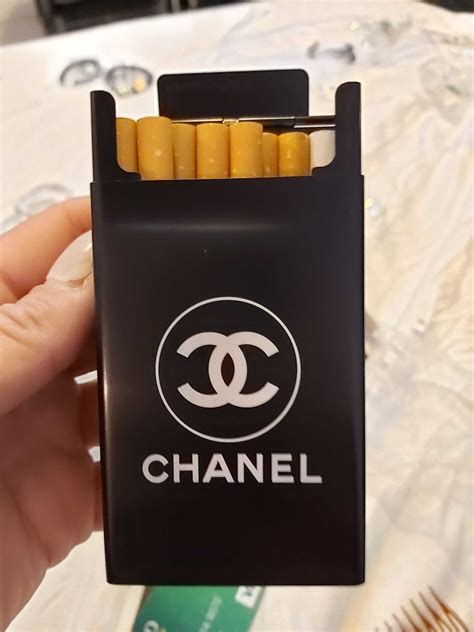 chanel cigarettes case